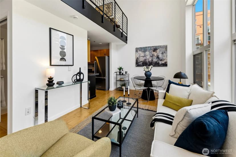 Property photo for 2324 1st Avenue #214, Seattle photo 4