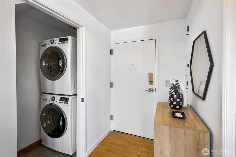 Property photo for 2324 1st Avenue #214, Seattle photo 17