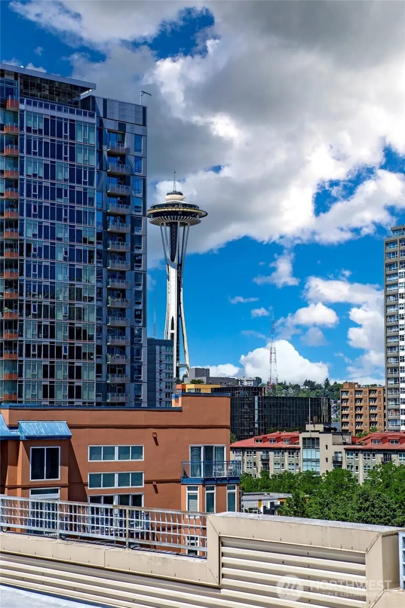Property photo for 2324 1st Avenue #214, Seattle photo 22
