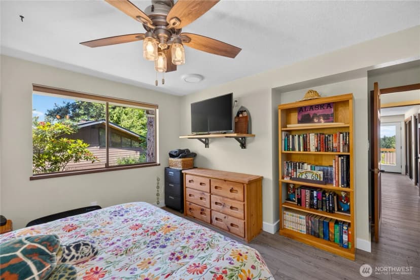 Property photo for 421 Umatilla Drive, La Conner photo 18