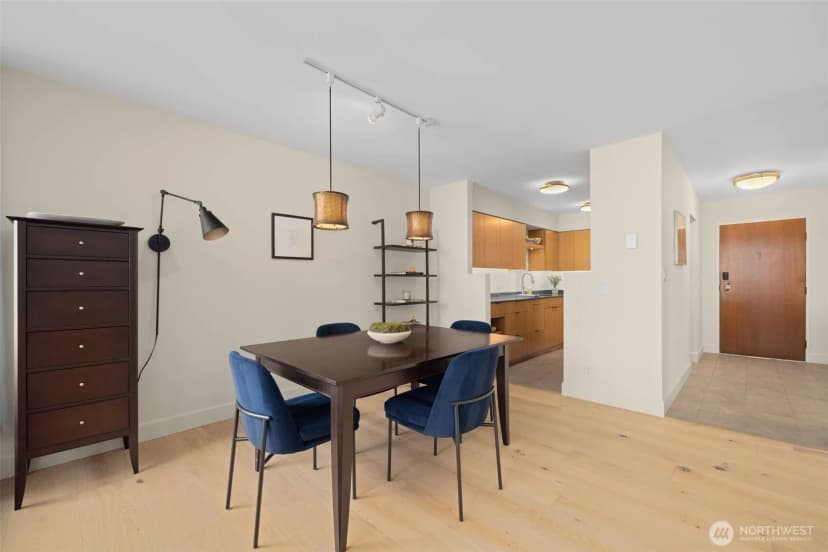 Property photo for 2100 3rd Avenue #1005, Seattle photo 8