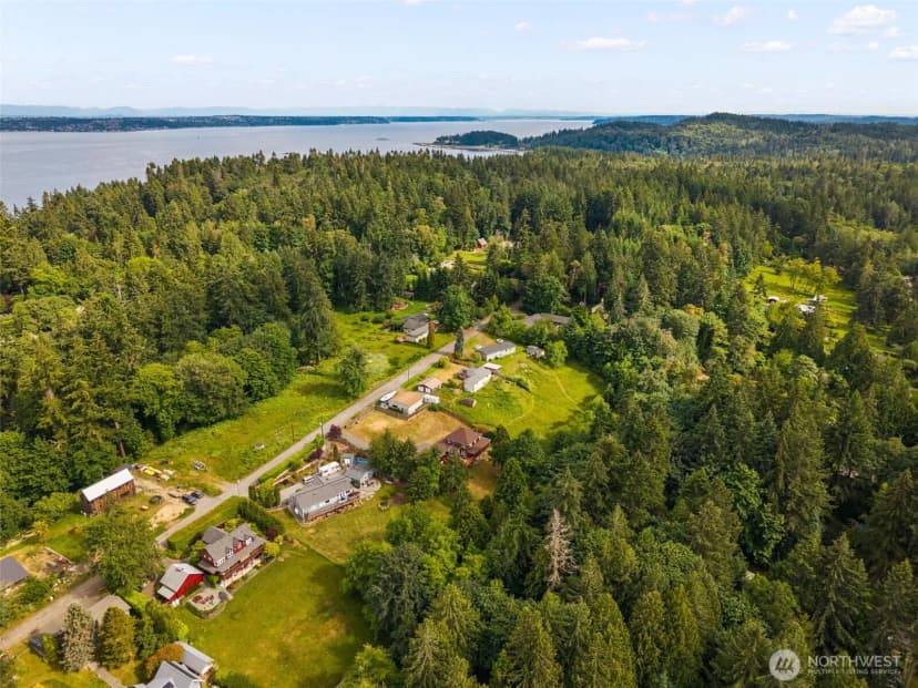Property photo for 5413 Welfare Avenue Ne, Bainbridge Island photo 8