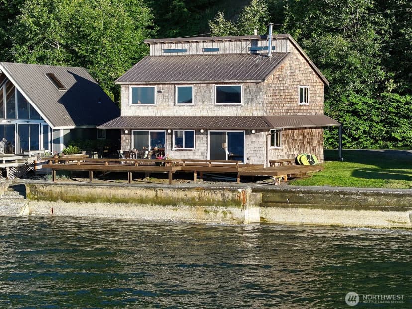 Property photo for 2151 Eastpoint Drive, Langley photo 32