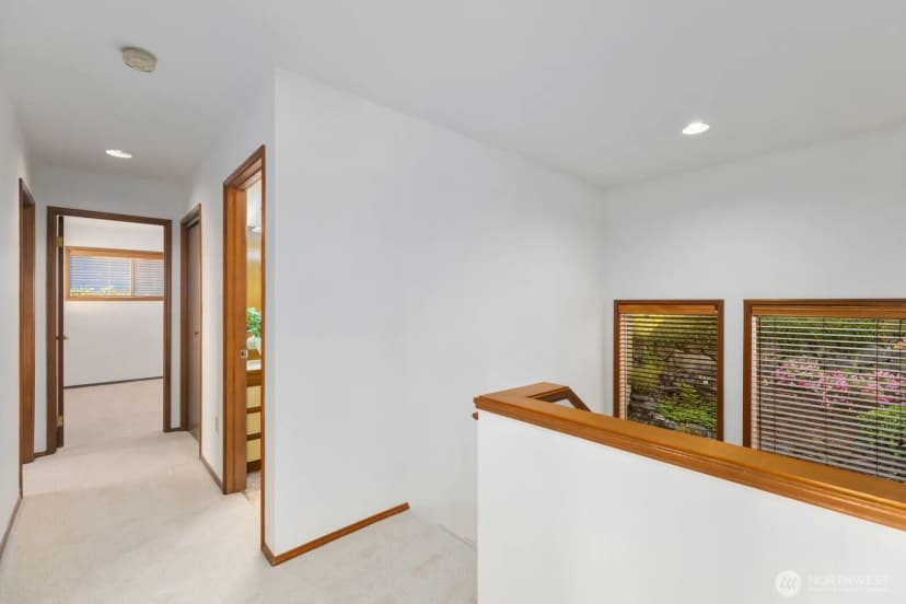 Property photo for 424 Alvord Avenue N, Kent photo 18