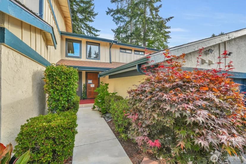 Property photo for 31721 47th Lane Sw #c, Federal Way photo 3