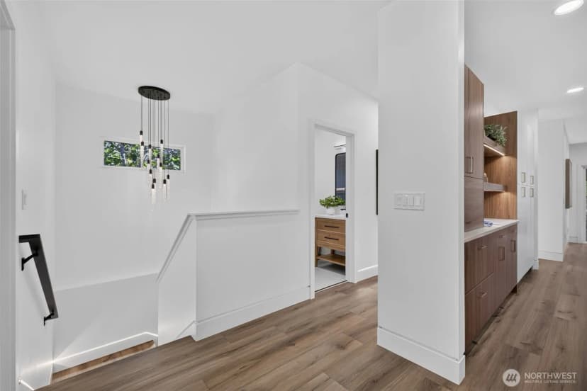 Property photo for 3247 40th Avenue Sw, Seattle photo 24