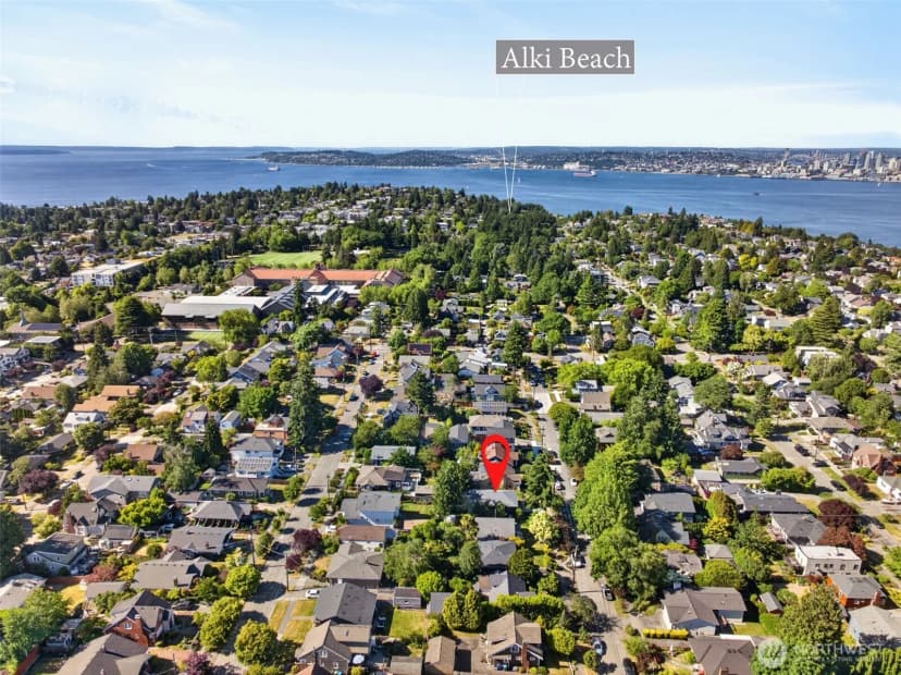 Property photo for 3247 40th Avenue Sw, Seattle photo 32