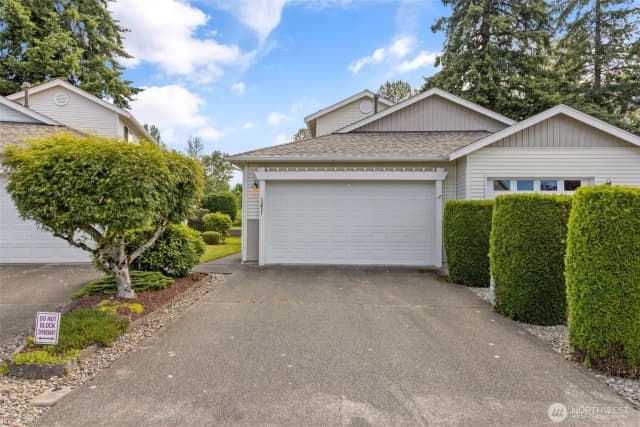 Property photo for 12421 63rd Avenue E, Puyallup photo 2