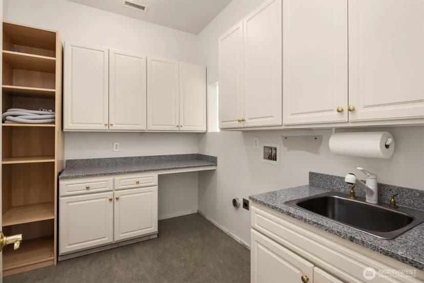 Property photo for 6404 Ne 181st Street #a, Kenmore photo 29