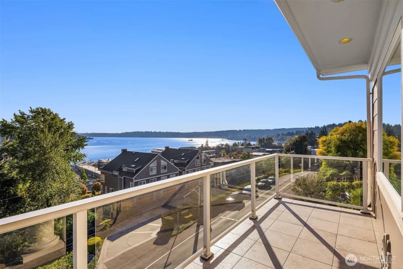 Property photo for 6404 Ne 181st Street #a, Kenmore photo 33