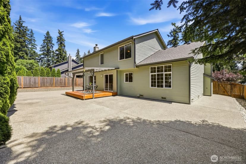 Property photo for 17430 57th Avenue W, Lynnwood photo 29