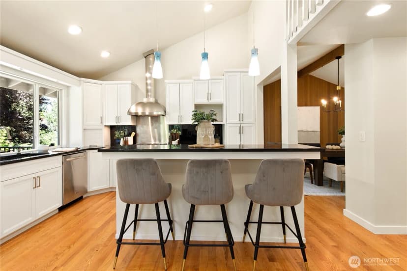 Property photo for 7235 87th Avenue Se, Mercer Island photo 9