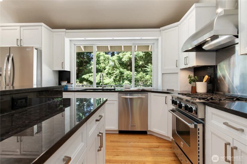 Property photo for 7235 87th Avenue Se, Mercer Island photo 11