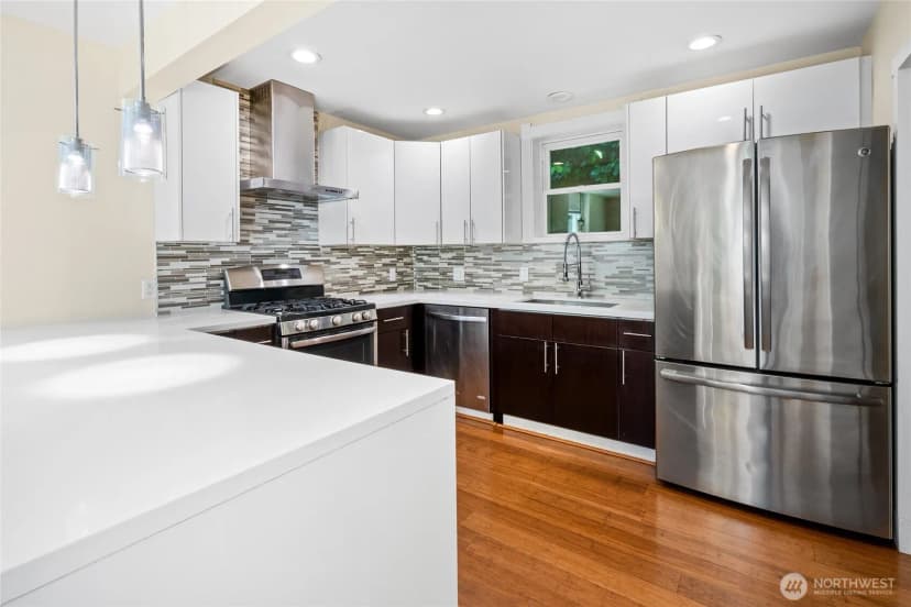Property photo for 1443 22nd Avenue, Seattle photo 15