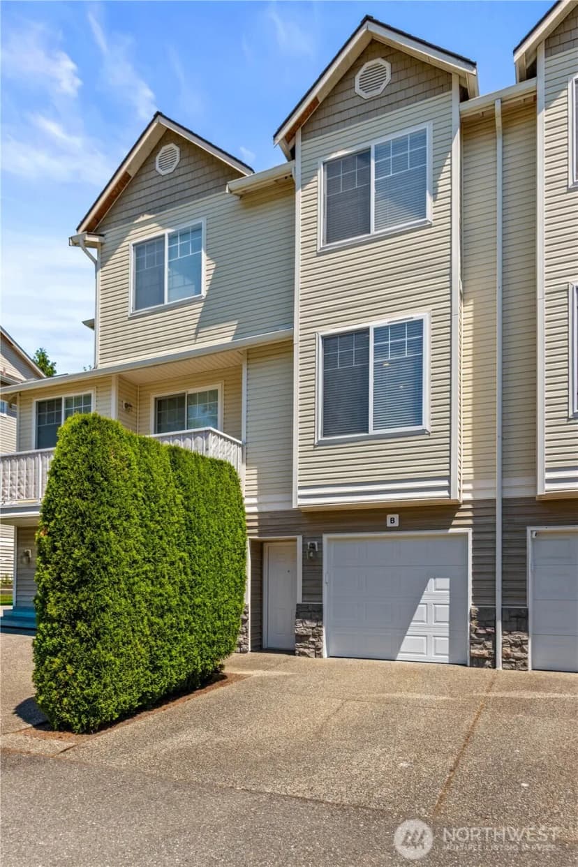 Property photo for 10406 Holly Drive #b, Everett photo 8