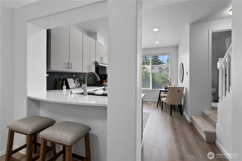 Property photo for 10406 Holly Drive #b, Everett photo 14