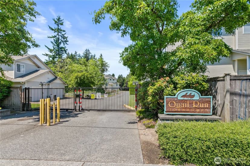 Property photo for 10406 Holly Drive #b, Everett