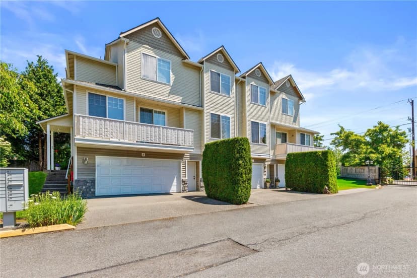 Property photo for 10406 Holly Drive #b, Everett photo 6