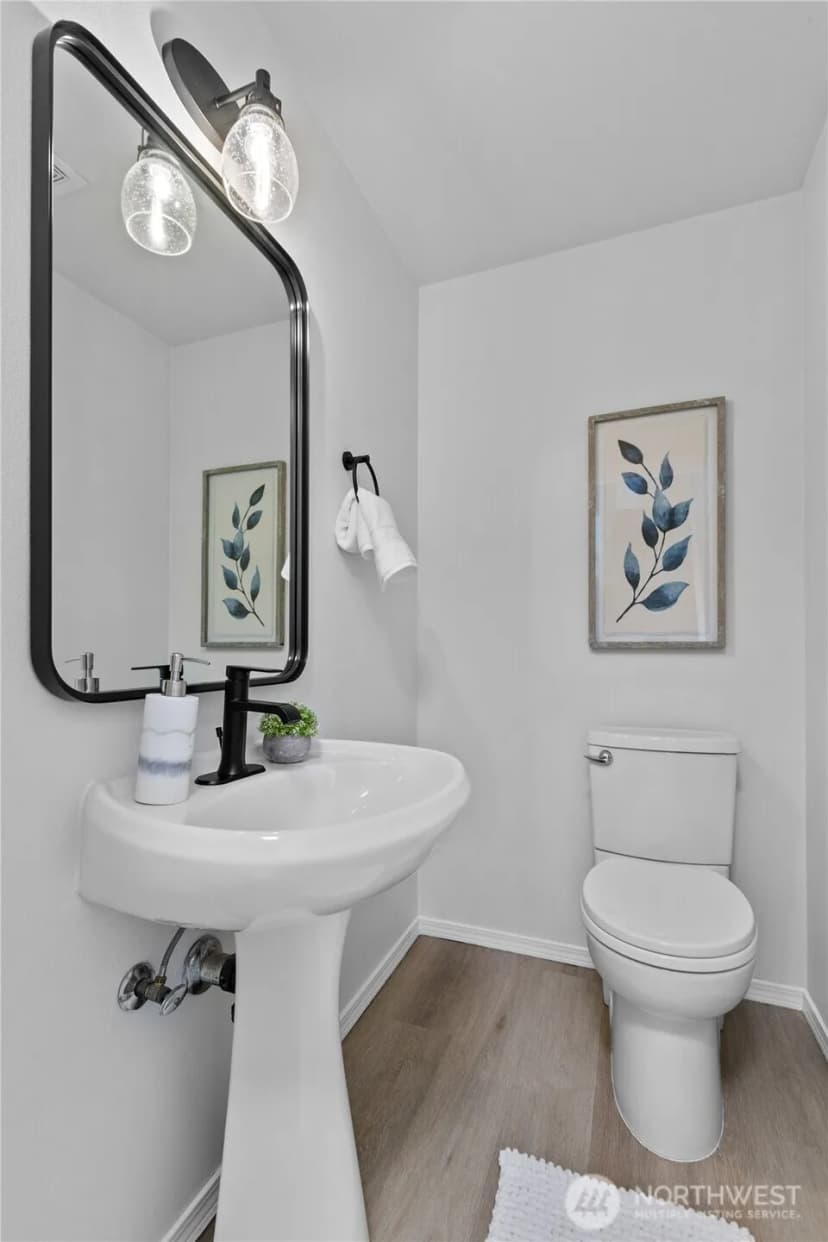 Property photo for 10406 Holly Drive #b, Everett photo 20