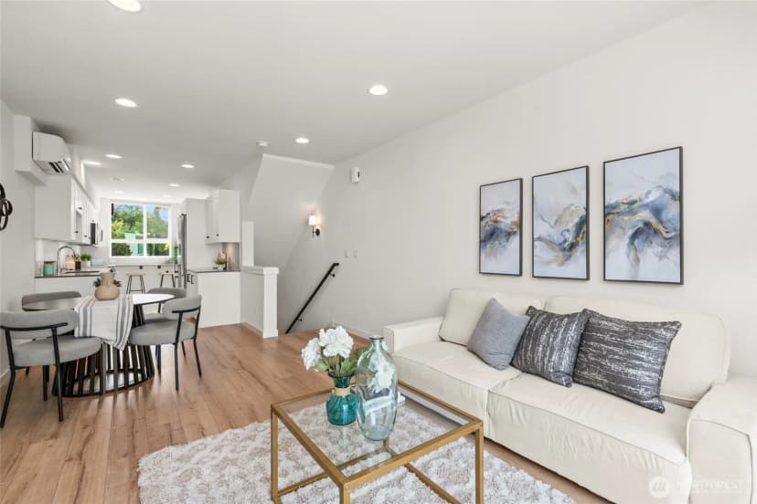 Property photo for 2106 Ne 85th Street #e, Seattle photo 11