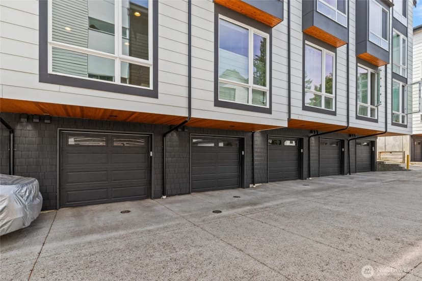 Property photo for 2106 Ne 85th Street #e, Seattle photo 33