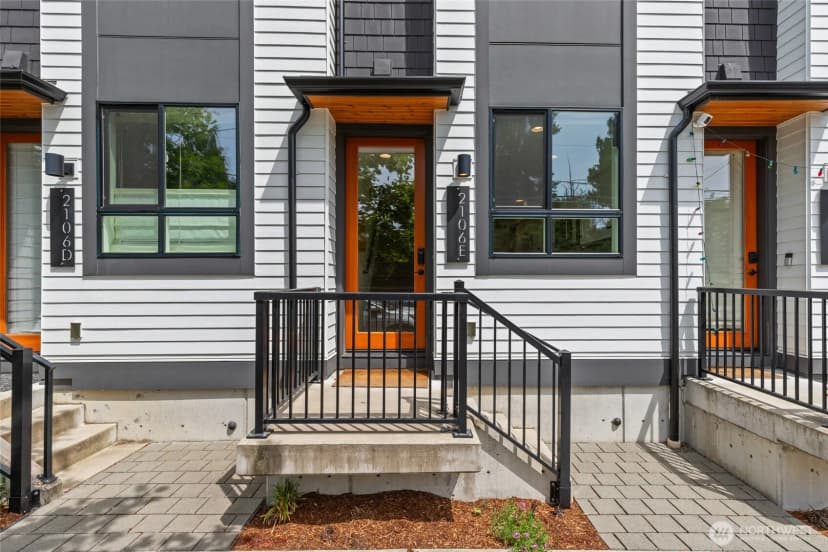 Property photo for 2106 Ne 85th Street #e, Seattle photo 4