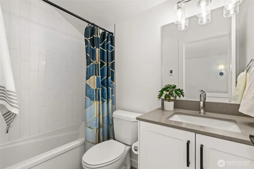 Property photo for 2106 Ne 85th Street #e, Seattle photo 24