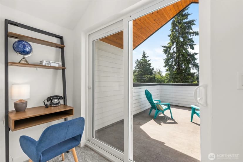 Property photo for 2106 Ne 85th Street #e, Seattle photo 25