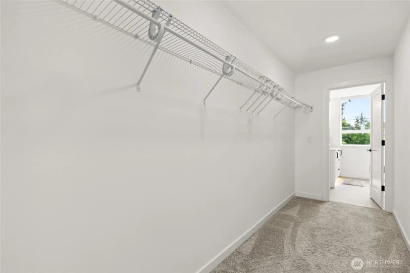 Property photo for 2106 Ne 85th Street #e, Seattle photo 15