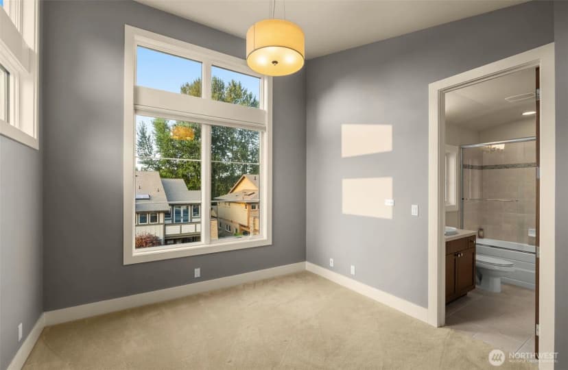 Property photo for 1211 N 42nd Place, Renton photo 23