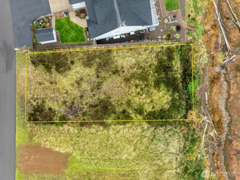 Property photo for 130 Sunrise Avenue Se, Ocean Shores photo 5