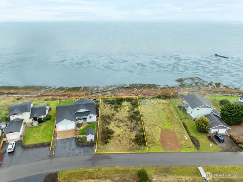 Property photo for 130 Sunrise Avenue Se, Ocean Shores photo 10