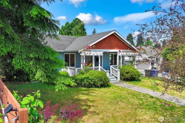 Property photo for 1710 Maple Street, Everett