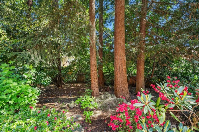 Property photo for 2302 126th Avenue Ne, Bellevue photo 34