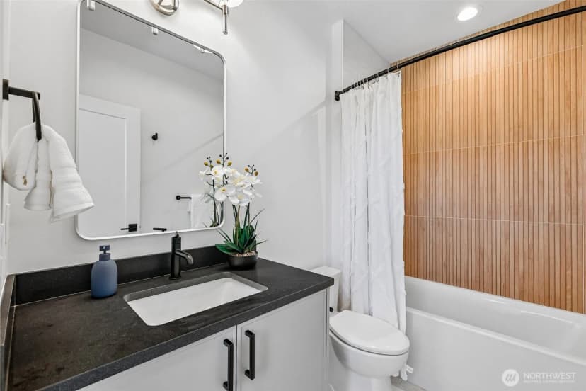 Property photo for 117 6th Street #e, Kirkland photo 20