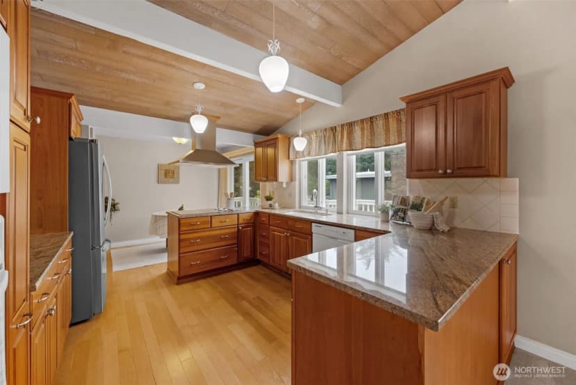 Property photo for 19122 34th Place S, Sea Tac photo 7