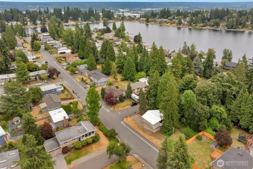 Property photo for 19122 34th Place S, Sea Tac photo 11