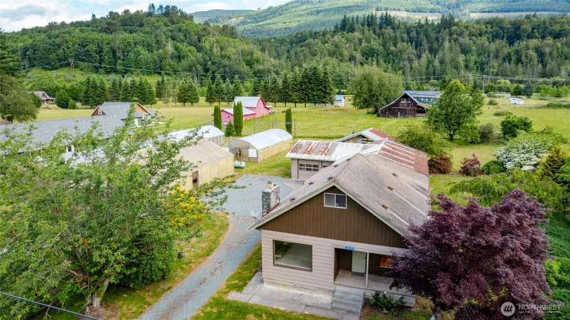Property photo for 30135 Lyman Hamilton Hwy, Sedro Woolley photo 37