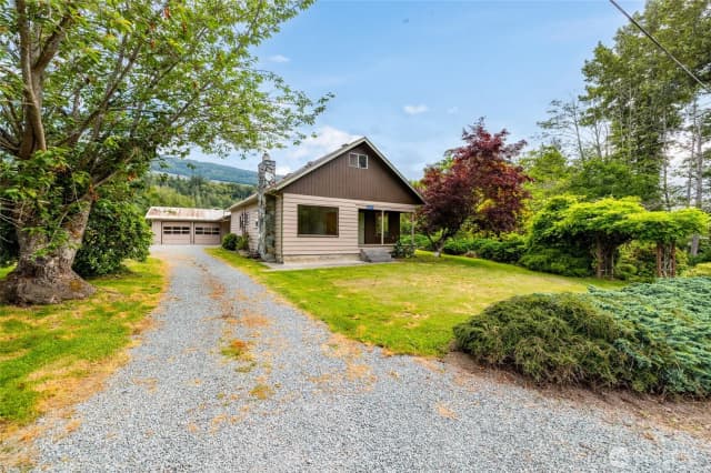 Property photo for 30135 Lyman Hamilton Hwy, Sedro Woolley