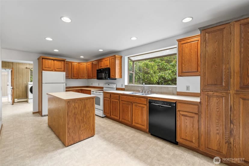 Property photo for 30135 Lyman Hamilton Hwy, Sedro Woolley photo 10