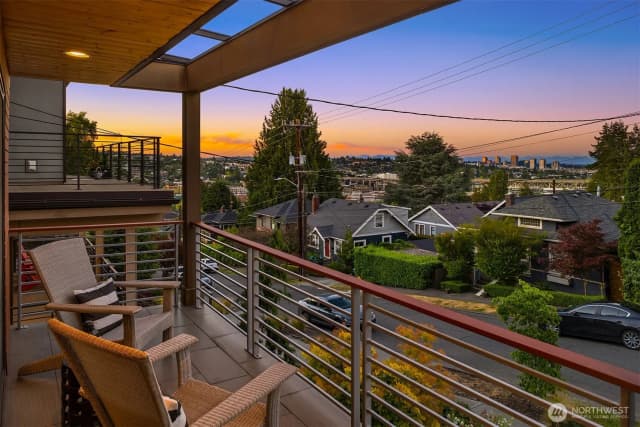 Property photo for 2619 Warren Avenue N, Seattle