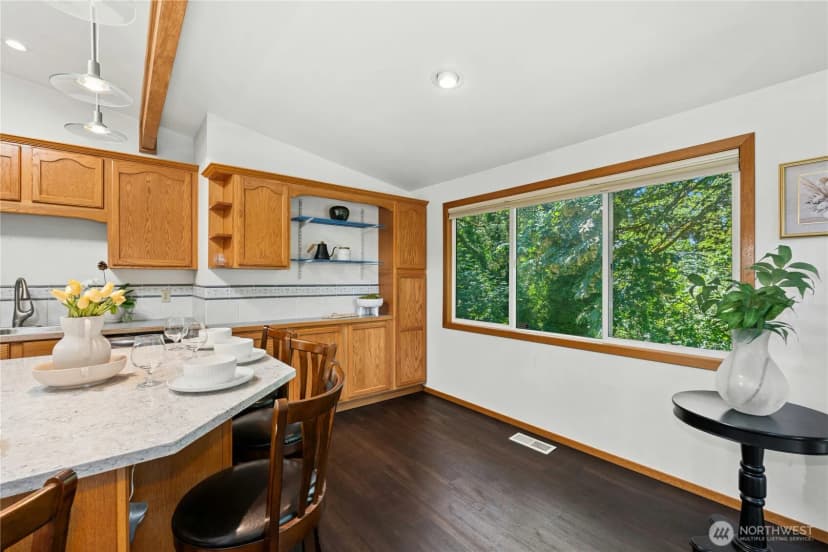Property photo for 5221 120th Avenue Se, Bellevue photo 10