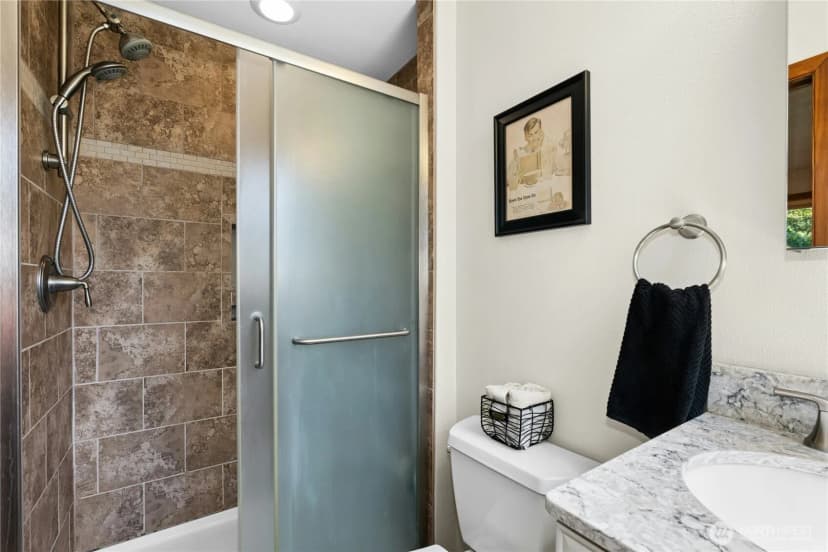 Property photo for 5221 120th Avenue Se, Bellevue photo 15