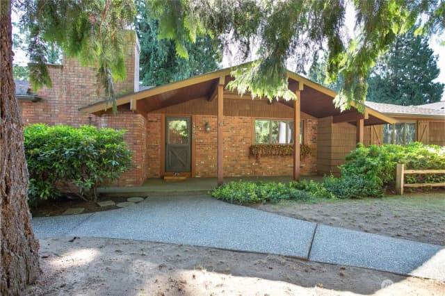 Property photo for 450 Wood Creek Drive, Lynden