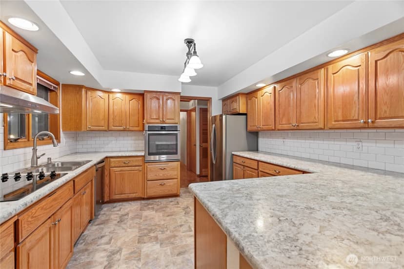Property photo for 450 Wood Creek Drive, Lynden photo 15