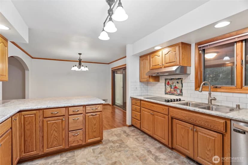 Property photo for 450 Wood Creek Drive, Lynden photo 17