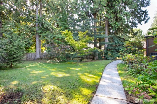 Property photo for 450 Wood Creek Drive, Lynden photo 3