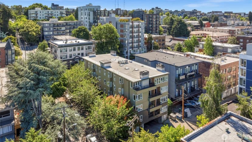 Property photo for 435 Summit Avenue E #402, Seattle photo 28