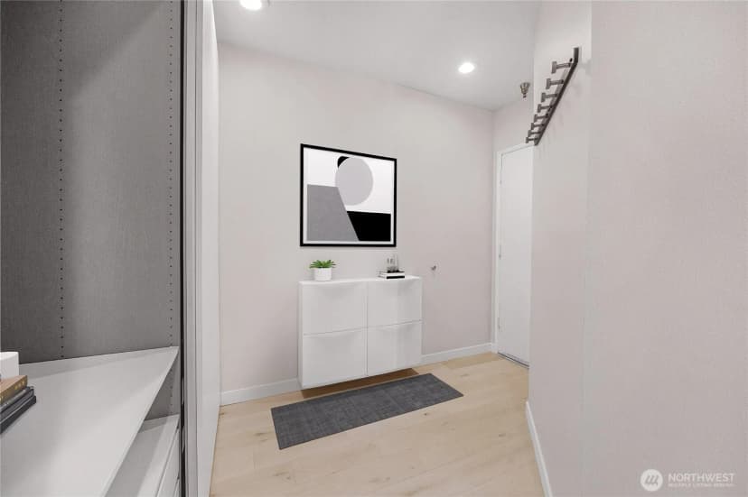 Property photo for 435 Summit Avenue E #402, Seattle photo 4