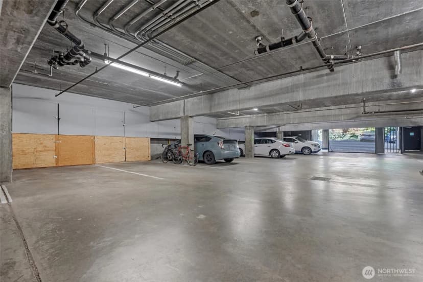 Property photo for 435 Summit Avenue E #402, Seattle photo 35